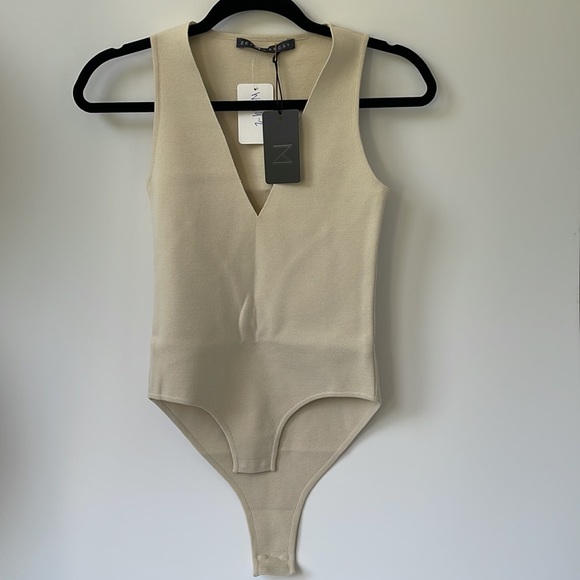 ZEYNEP ARCAY V-NECK BODYSUIT LIMESTONE size 2 - Picture 3 of 8